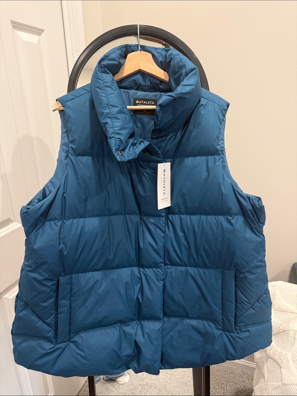 Athleta Deep Teal “Downtown” Quilted Puffer Vest